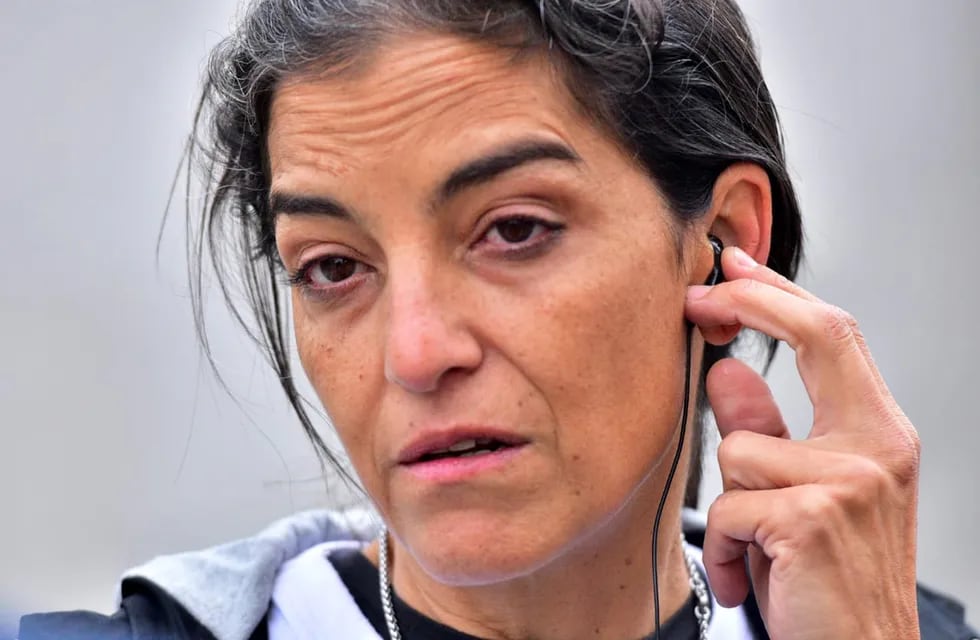 Soledad Laciar, mamá de Blas, declaró antes los medios afuera de Tribunales II, Córdoba.