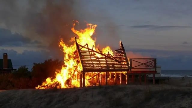 Incendio en una cabaña de Potrero de Garay.