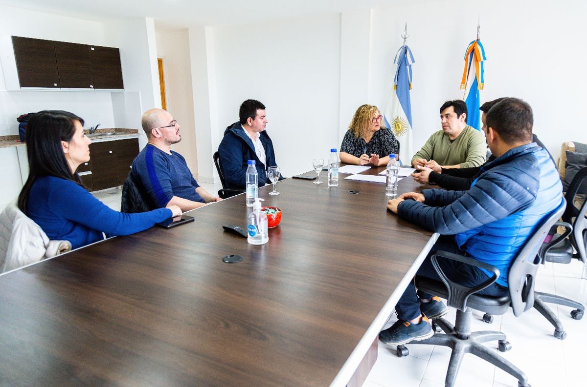 El Gobierno de Tierra del Fuego, AIAS a través del Ministerio de Producción y Ambiente llevó a cabo un convenio de trabajo mancomunado junto al Municipio de Tolhuin.