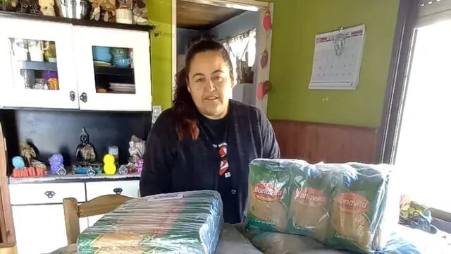 Por La Huella Moto Turismo Tres Arroyos donó alimentos no perecederos