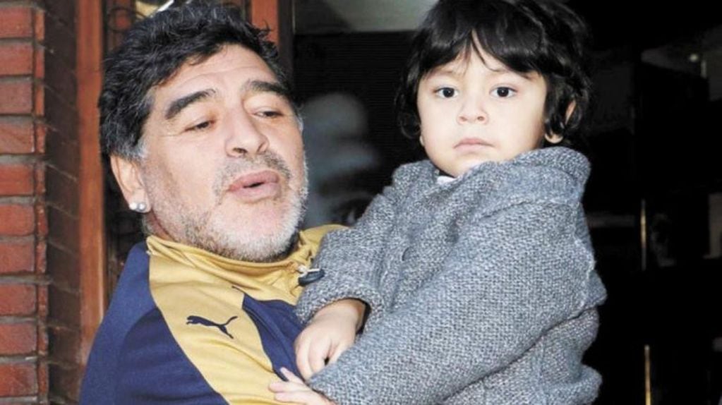 Verónica Ojeda aseguró que Diego Maradona no ve a su hijo Dieguito.