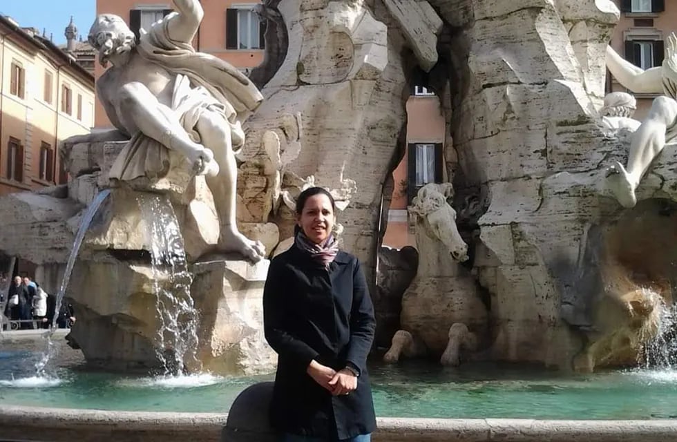Ester Ríos llega a Roma, luego de estudiar en La Estancia (Facebook)