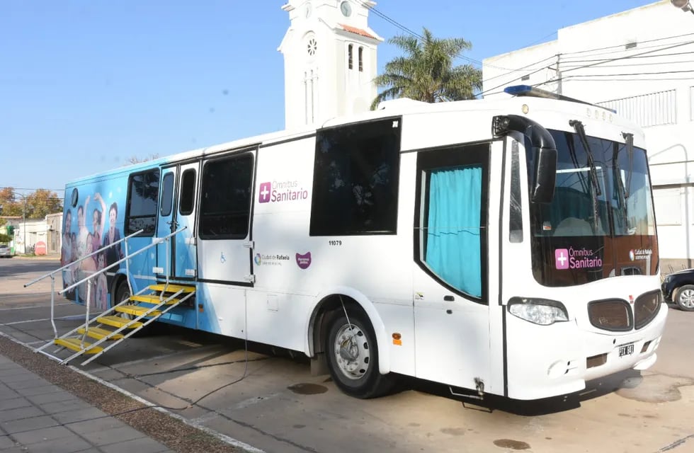 El ómnibus sanitario recorre los barrios de la ciudad