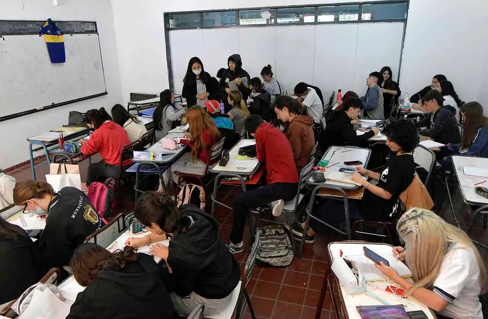La provincia de Buenos Aires cambiará las políticas para pasar de año en la secundaria.
