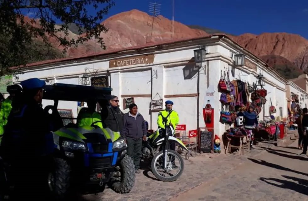 Los componentes de la Policía Turística se desplegaron en la Quebrada de Humahuaca.