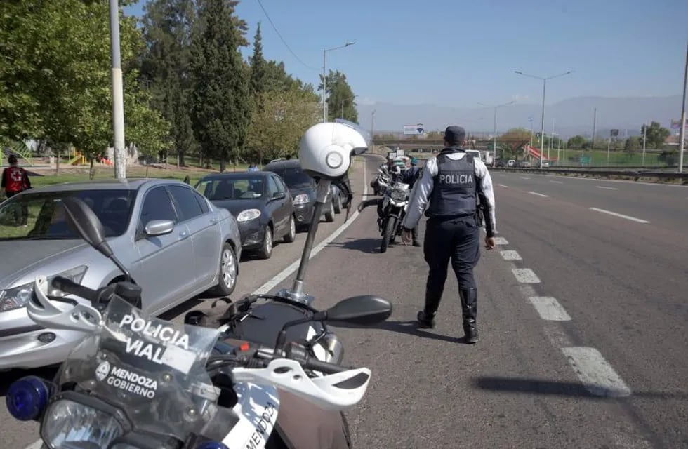 Ministerio de Seguridad. Salida de Turistas de Mendoza a Buenos Aires