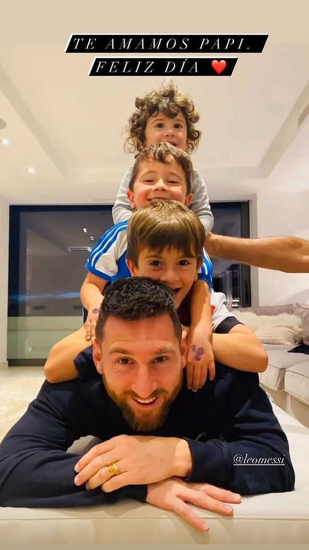 El saludo de Antonela Roccuzzo a Lionel Messi por el Día del Padre (Instagram)