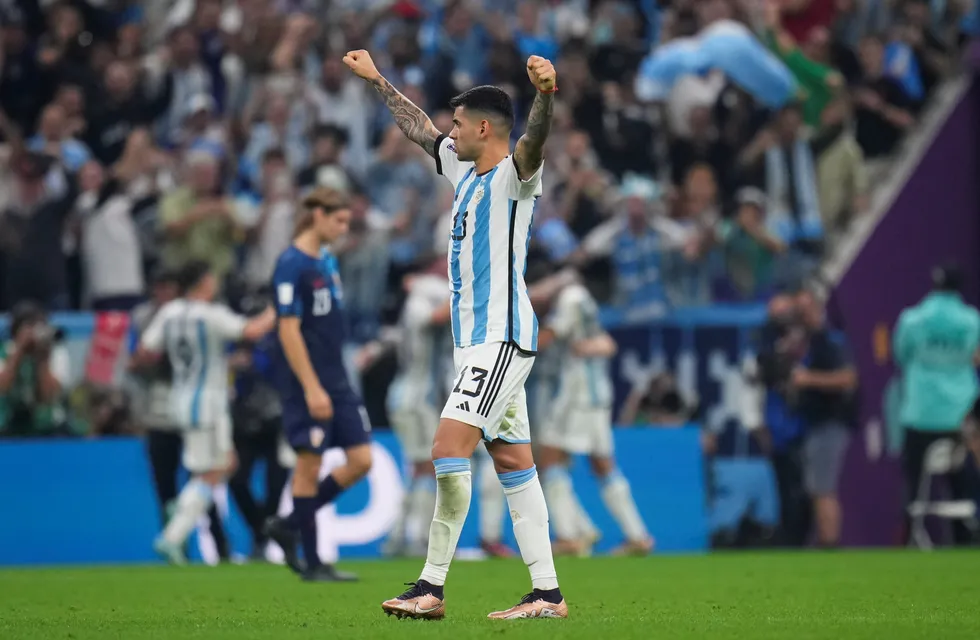Cristian "Cuti" Romero, defensor cordobés de la selección argentina de fútbol, en el Mundial Qatar 2022. (AP)