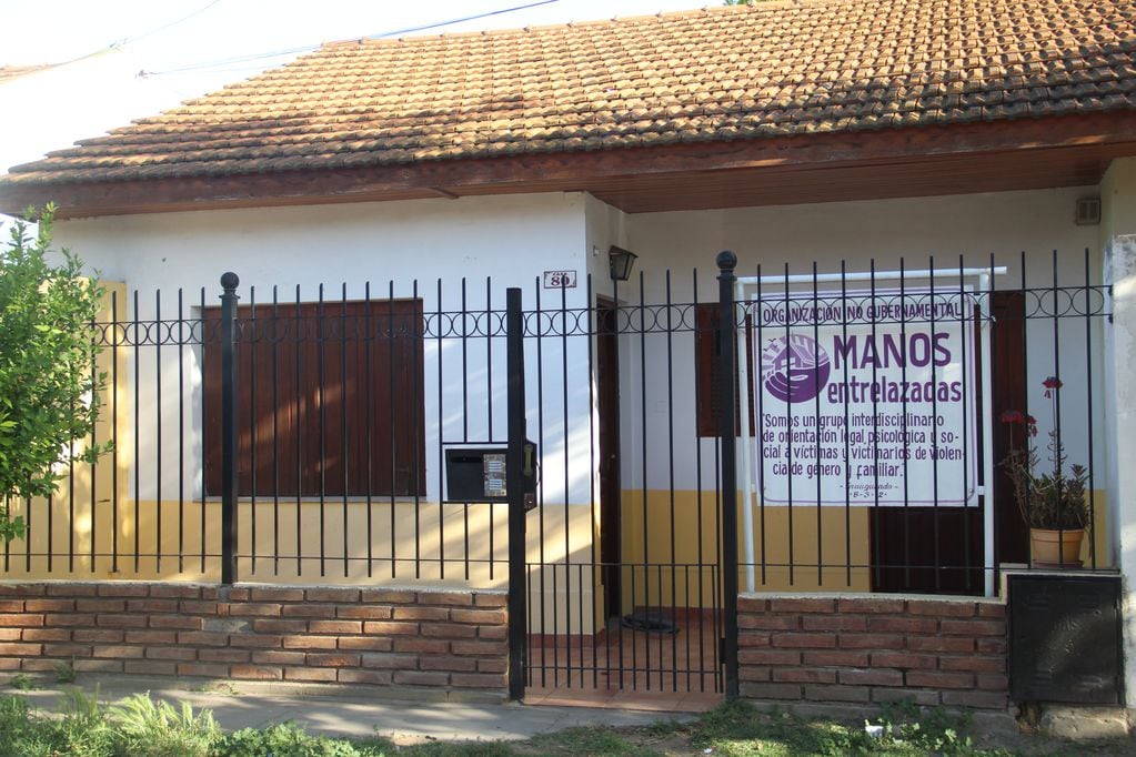 La sede de Manos Entrelazadas está ubicada en la Casa 80 del Barrio Cooperativa.