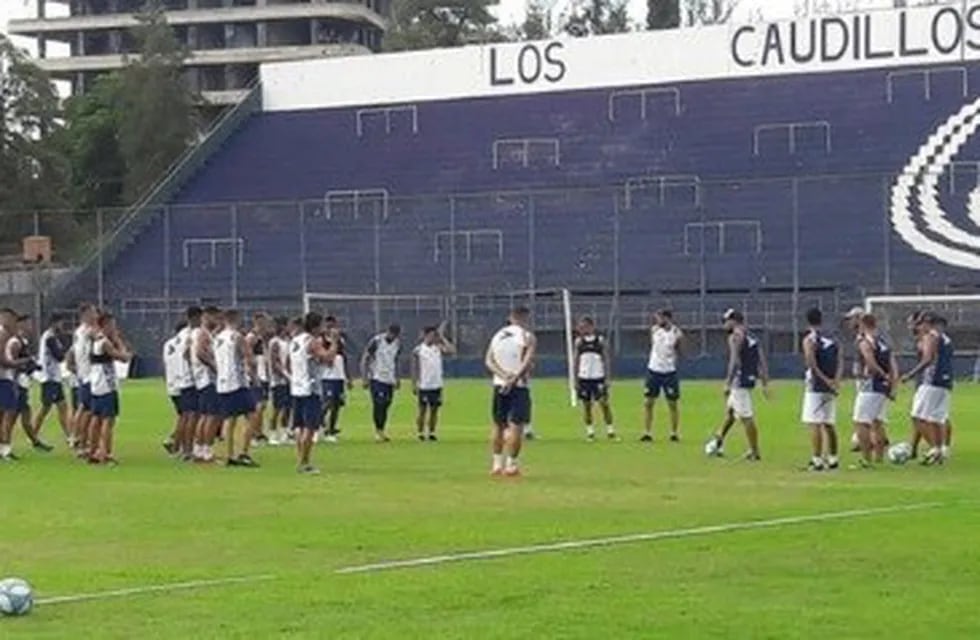 Independiente Rivadavia fue suspendido y no jugará de local por tres fechas.