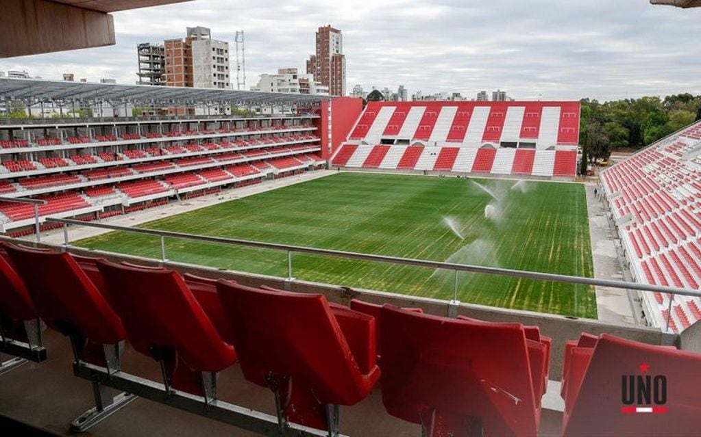 Estadio Jorge Luis Hirschi (web).