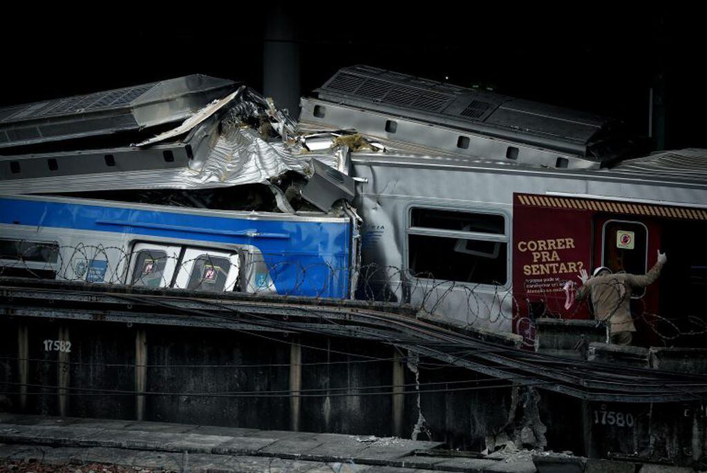 El accidente se produjo a la altura de la estación de San Cristovao. (EFE)