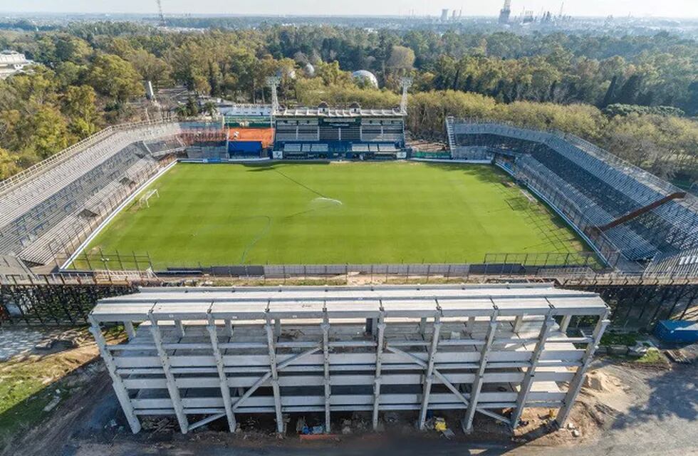Estadio Gimnasia y Esgrima de La Plata (web).