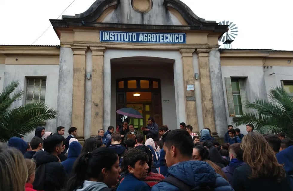Vandalismo y robo en una escuela de Gualeguaychú: los desconocidos hasta defecaron en las aulas