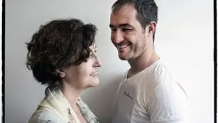 Liliana Bodoc y su hijo Galileo Bodoc