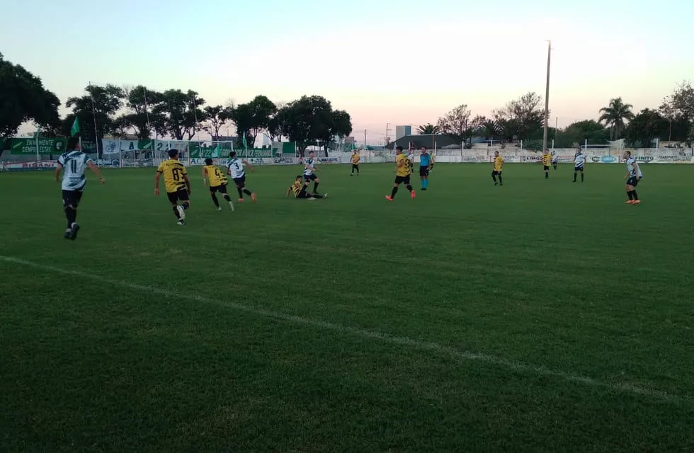 Fútbol Deportivo y Cultural Arroyito vs Atlético Santa Rosa