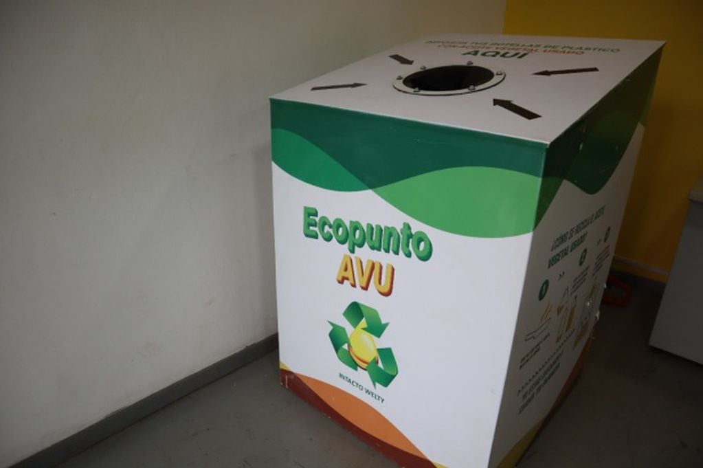 La ciudad de Posadas contará con 4 contendedores para acopiar Aceite Vegetal Usado.