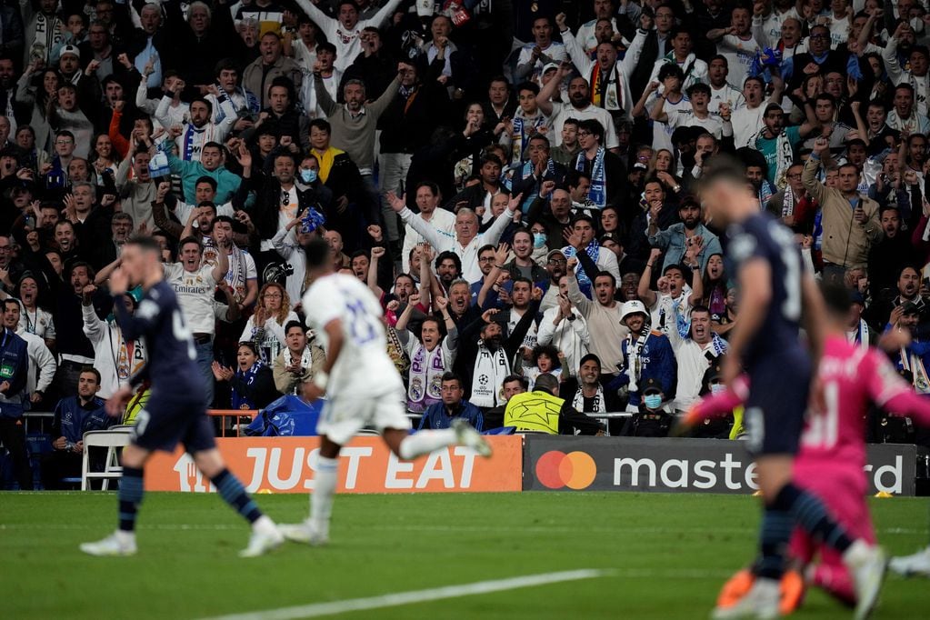 Madrid festeja con el Real en la Champions. (AP)