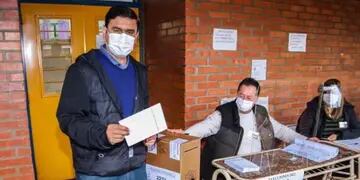 El intendente actual de la localidad de Eldorado, Fabio Martínez, ya emitió su voto