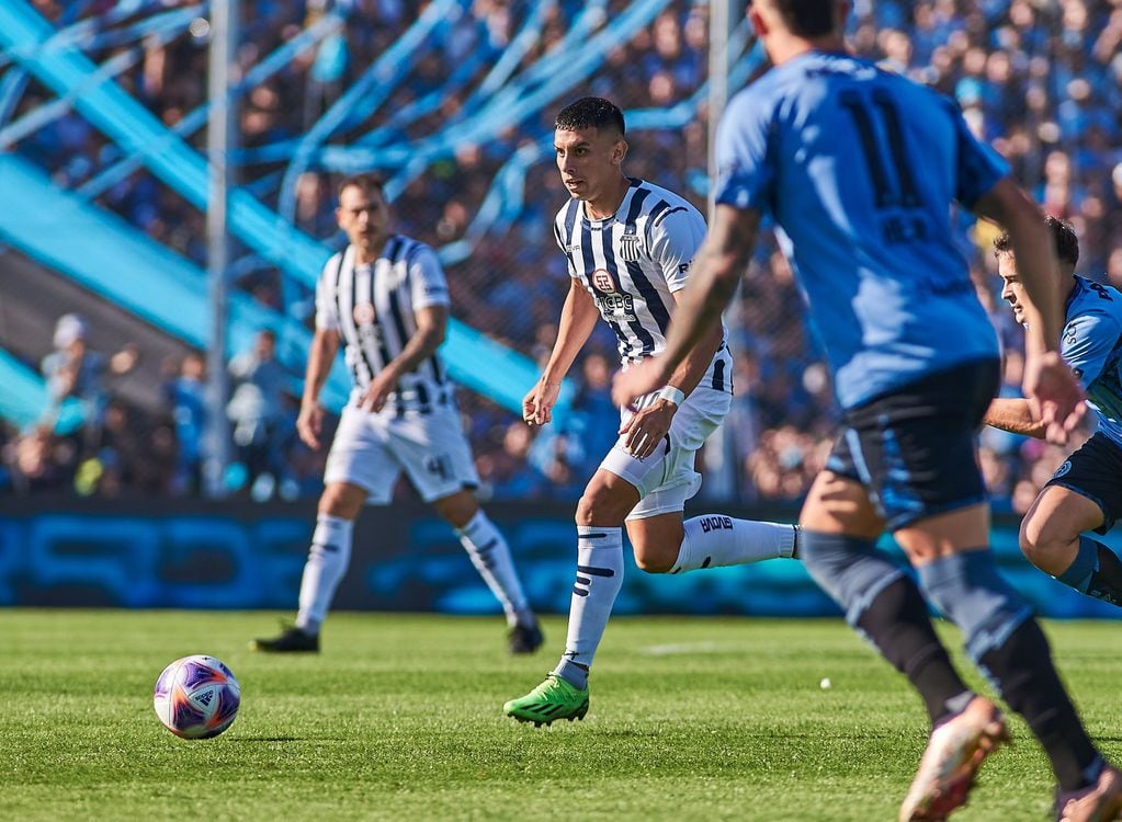 Ulises Ortegoza, volante de Talleres, en el partido ante Belgrano por la Liga Profesional. (Prensa Talleres)