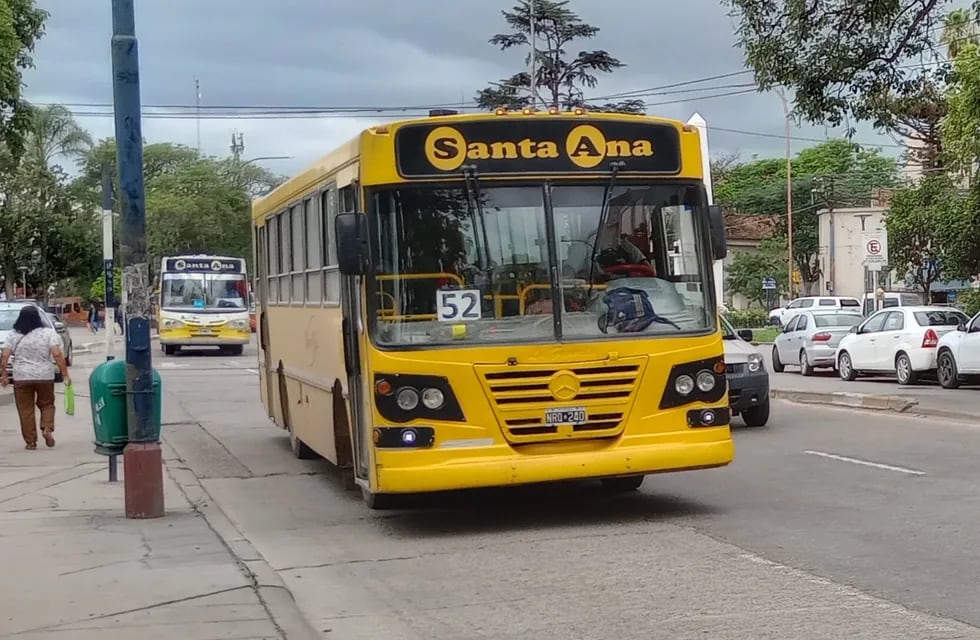De manera temporaria, quedó desactivado el mecanismo de aumento automático para las tarifas del transporte urbano de pasajeros en San Salvador de Jujuy. Los futuros incrementos deberán ser determinados por el Concejo Deliberante.
