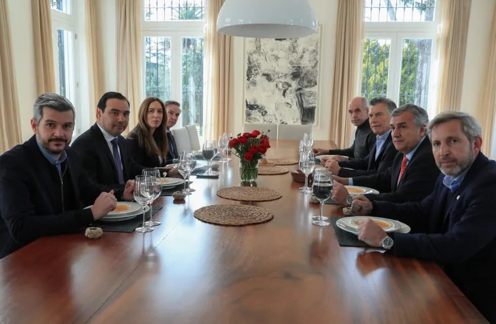 Gustavo Valdés se reunió con Mauricio Macri