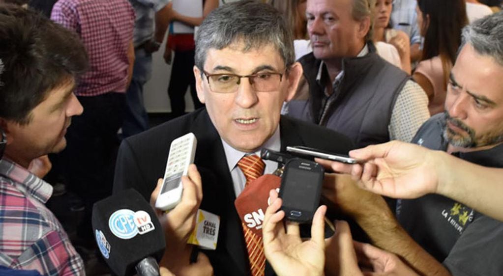 Ministro de Hacienda de La Pampa confesó maniobras para evadir impuestos.