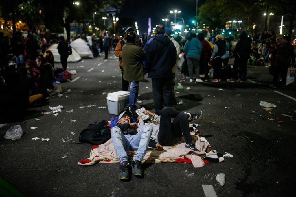 Manifestantes pertenecientes a organizaciones sociales acamparon por la crisis económica que vive Argentina. Foto: EFE/ Juan Ignacio Roncoroni.