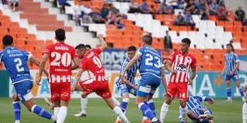 Video: a Instituto le aplicaron la ley del ex; el tremendo gol de Tadeo Allende para Godoy Cruz.