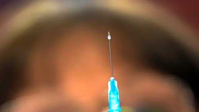 Vacunación: comienzan las terceras dosis