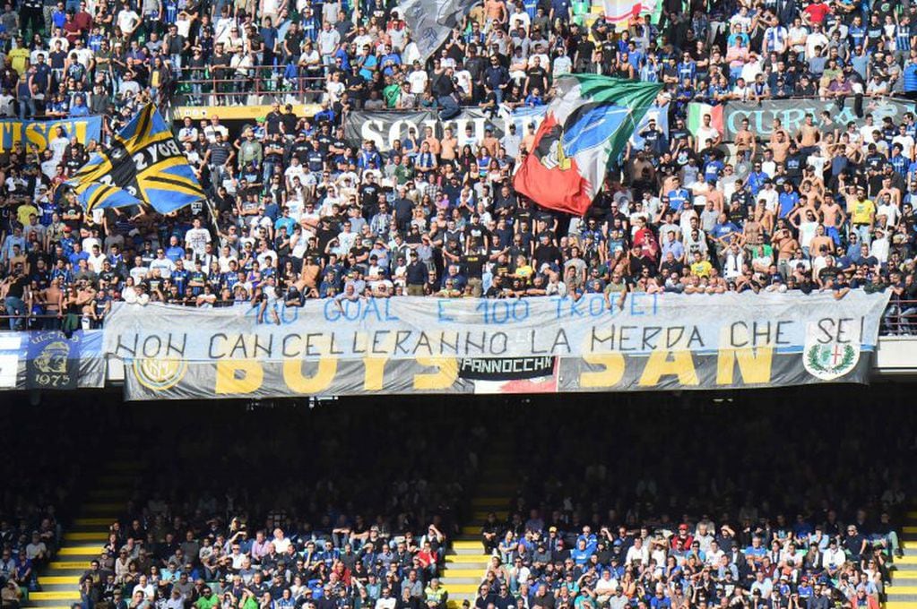Inter Milan supporters deploy a banner against Inter Milan's forward and captain from Argentina Mauro Icardi after the release of his book 'Sempre avanti' during the Italian Serie A football match Inter Milan vs Cagliari at "San Siro" Stadium in Milan on 