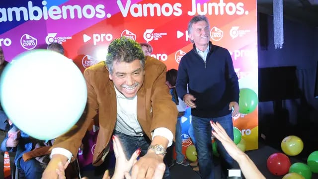 Eduardo "el Gato" Romero junto a Mauricio Macri en 2015