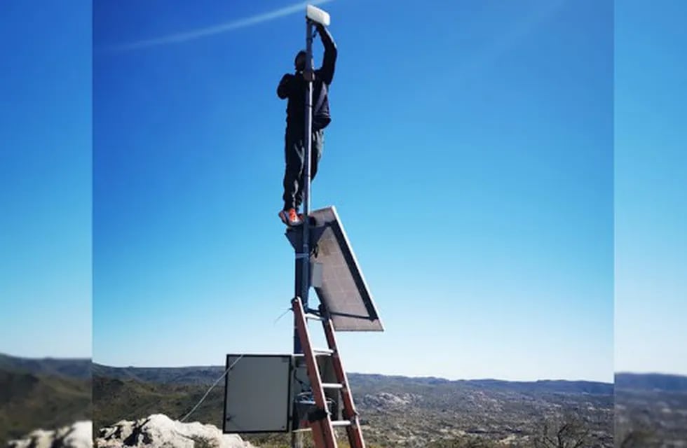 Instalación de antenas p internet en parajes de San Luis