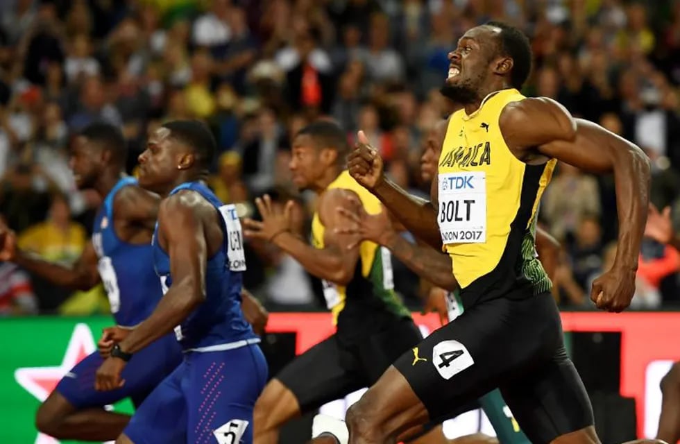 Athletics - World Athletics Championships – Men's 100 Metres Final - London Stadium, London, Britain - August 5, 2017. Usain Bolt of Jamaica finishes third place. REUTERS/Dylan Martinez