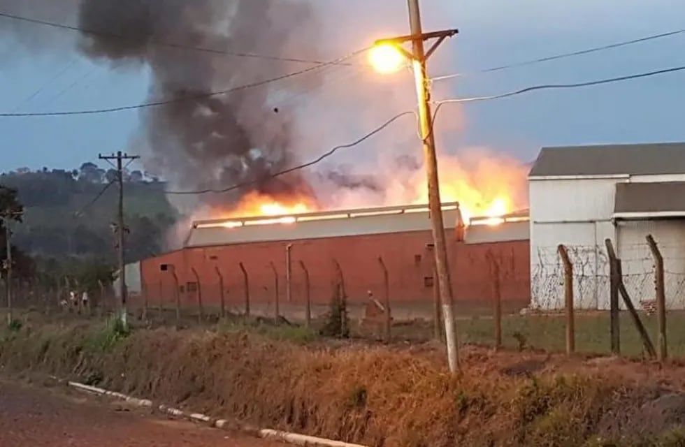 Incendio en el secadero de Piporé.