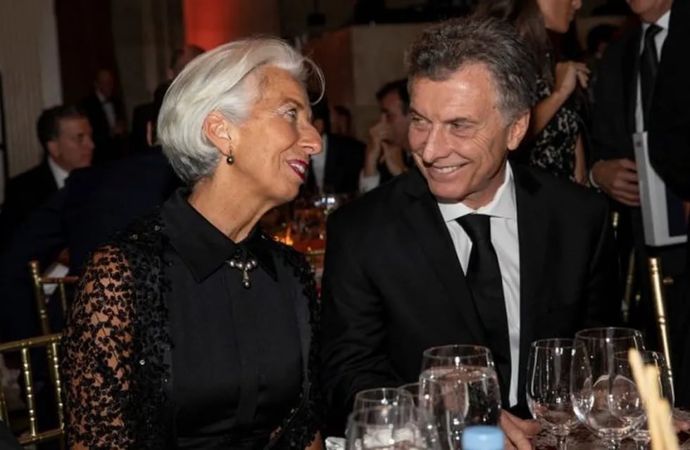 Mauricio Macri compartió una cena con Christine Lagarde, a la espera del acuerdo con el FMI. (Clarín)