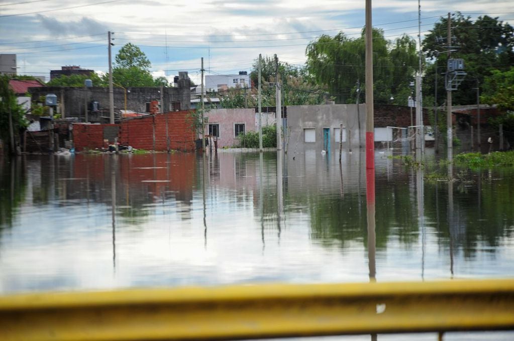 Llega a Gualeguaychú el gobernador Rogelio Frigerio para recorrer las zonas afectadas por las inundaciones