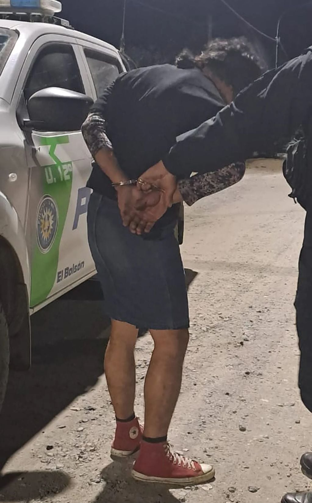 Facundo Jones Huala, al momento de ser detenido (Gentileza / Policía de Río Negro)