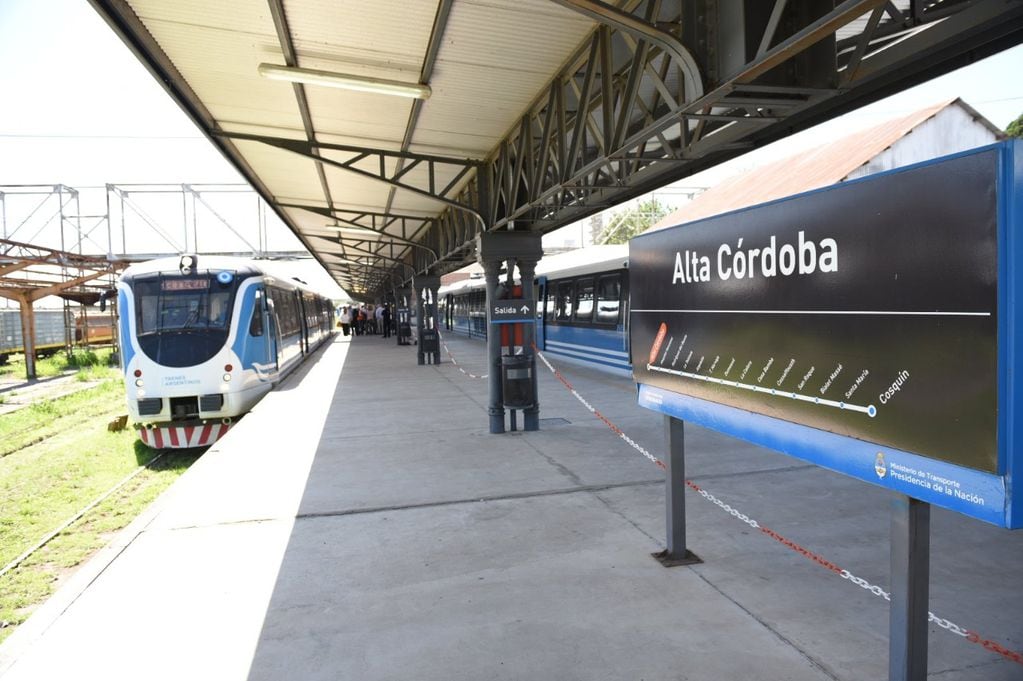 Tren de las Sierras, estación Alta Córdoba en la capital cordobesa.