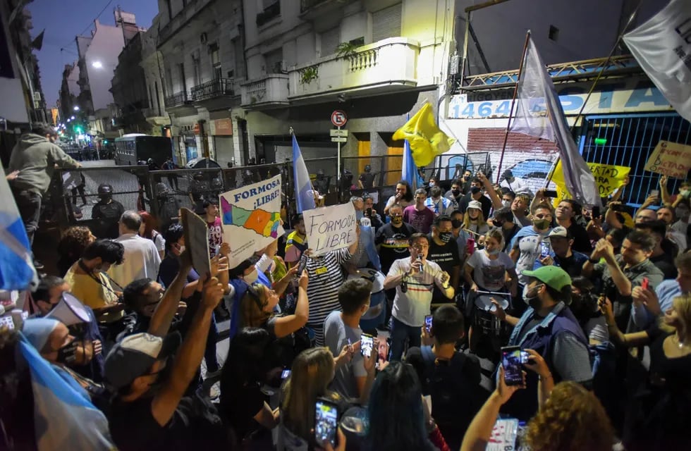 Los manifestantes autoconvocados bajo el lema "Formosa libre ya" (Foto: Clarín)