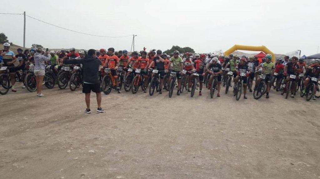 2da fecha del Campeonato de Rural Bike Costero en Orense.  (Foto: facebook/Dirección de Deportes, Tres Arroyos)