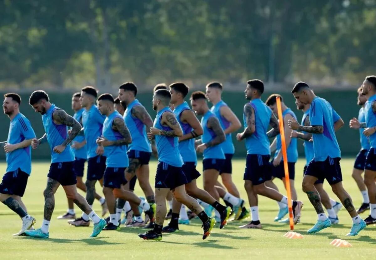 Alerta en la Selección Argentina: se conoció la primera baja, a meses del Mundial 2026 thumbnail