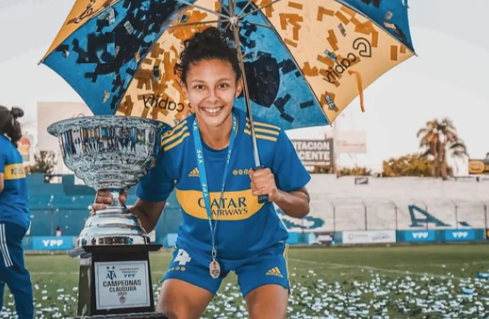 Julieta Cruz la mendocina defensora de Boca Juniors se consagró campeona del fútbol femenino de AFA.