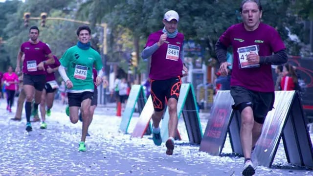 Los maratonistas ya pueden ir preparándose para la maratón de 2016. (Foto: Facebook de Maratón 42k).
