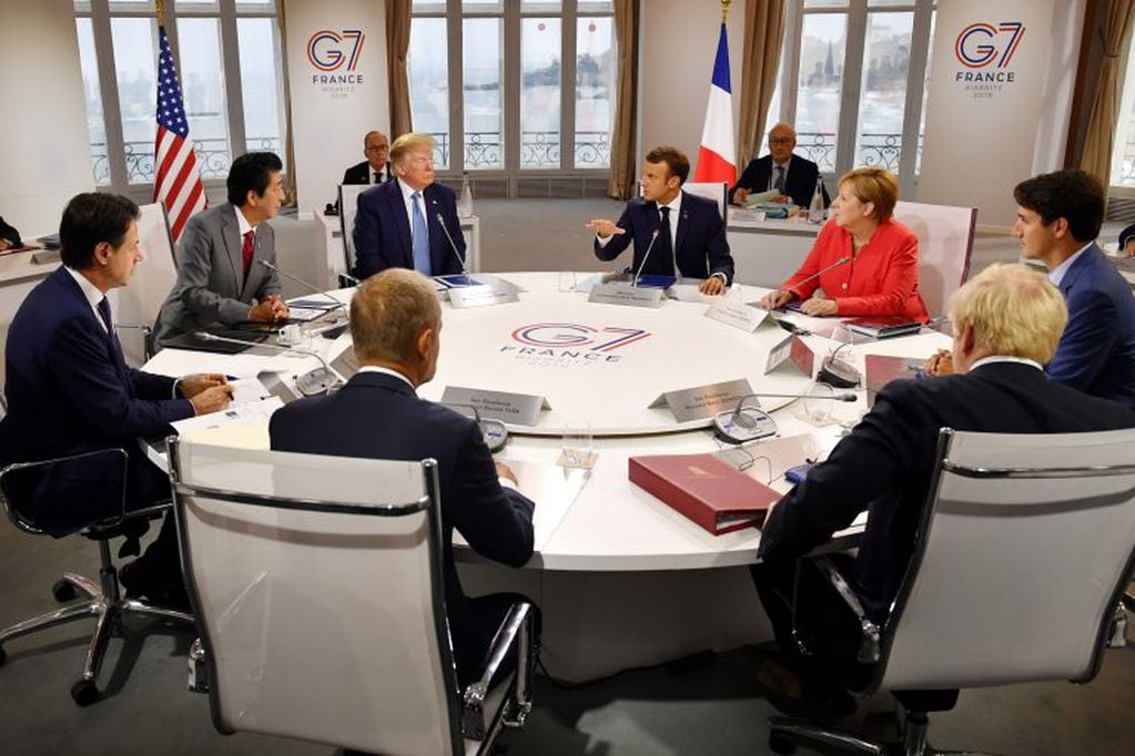 Justin Trudeau, Boris Johnson, Angela Merkel, Donald Tusk, Emmanuel Macron, Giuseppe Conte, Shinzo Abe y  Donald Trump. (Foto: Jeff J Mitchell/REUTERS)