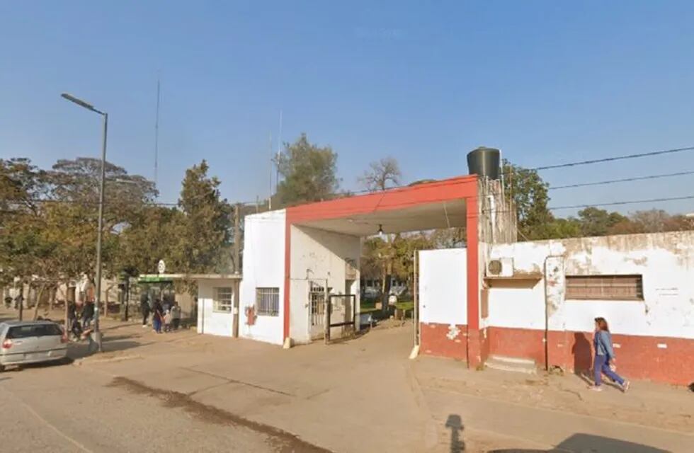 El detenido quedó bajo custodia policial en el Hospital Emilio Mira y López. (Google Street View)