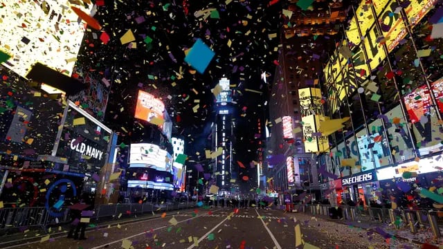 Año nuevo atípico en Times Square: solo pudo presenciarlo personal de salud y no hubo multitudes