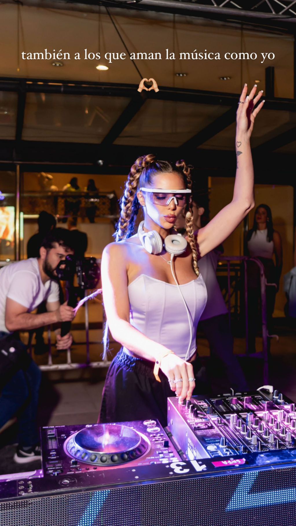 Romina Malaspina conquistó como DJ.