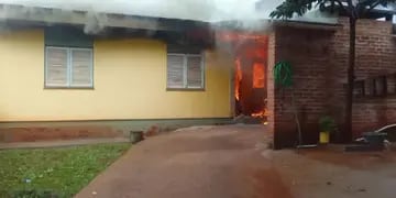 Incendio en Jardín América: familia quedó sin nada después de encender una vela a San Cayetano
