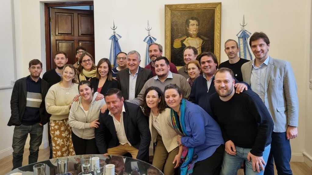 Legisladores provinciales, representantes municipales de la VI Circunscripción Electoral de Buenos Aires, investigadores universitarios y emprendedores de la zona de Bahía Blanca, fueron recibidos por el gobernador Morales esta semana en Jujuy.